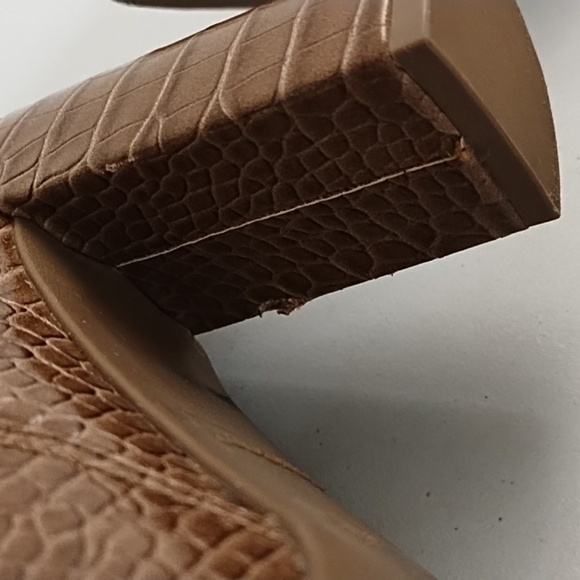 Bamboo 8 Croc Embossed High Heeled Pointed Toe Boot Bootie Tan Beige Bellflower - Picture 9 of 12